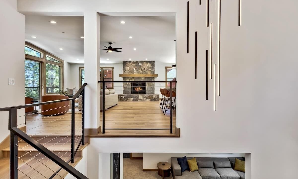 Photo of Livingroom in Kingswood Estates