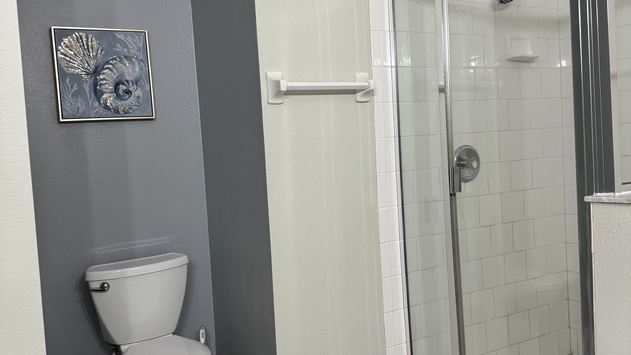 Photo of Bathroom in Thousand Oaks