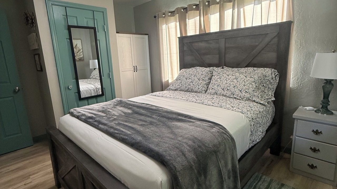 Photo of Bedroom in Orick