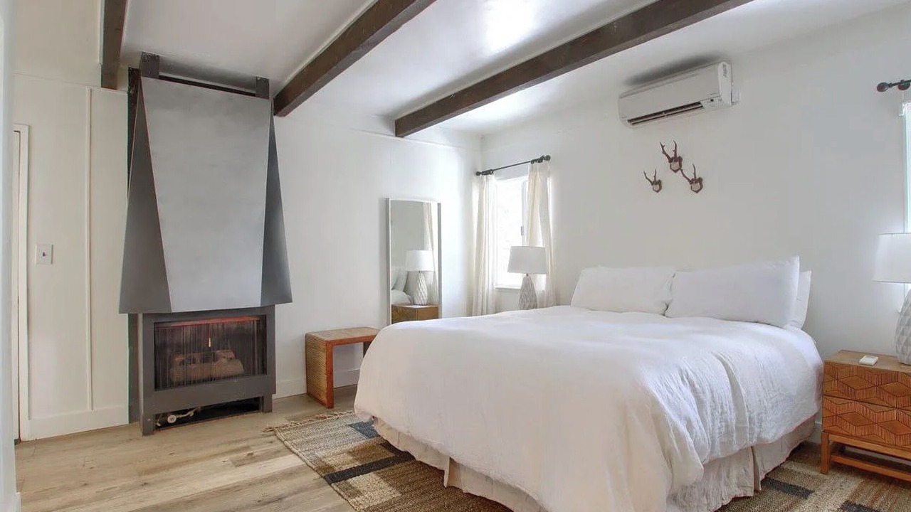Photo of Bedroom in Yosemite National Park