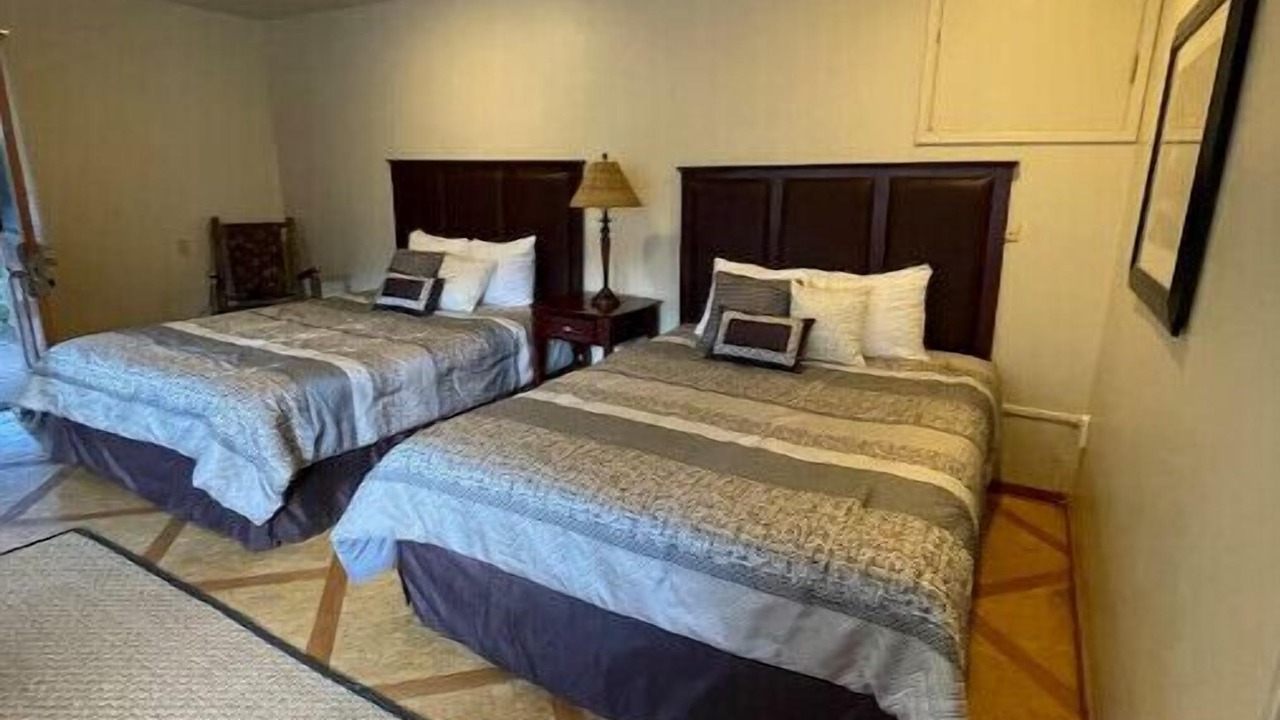 Photo of Bedroom in El Portal