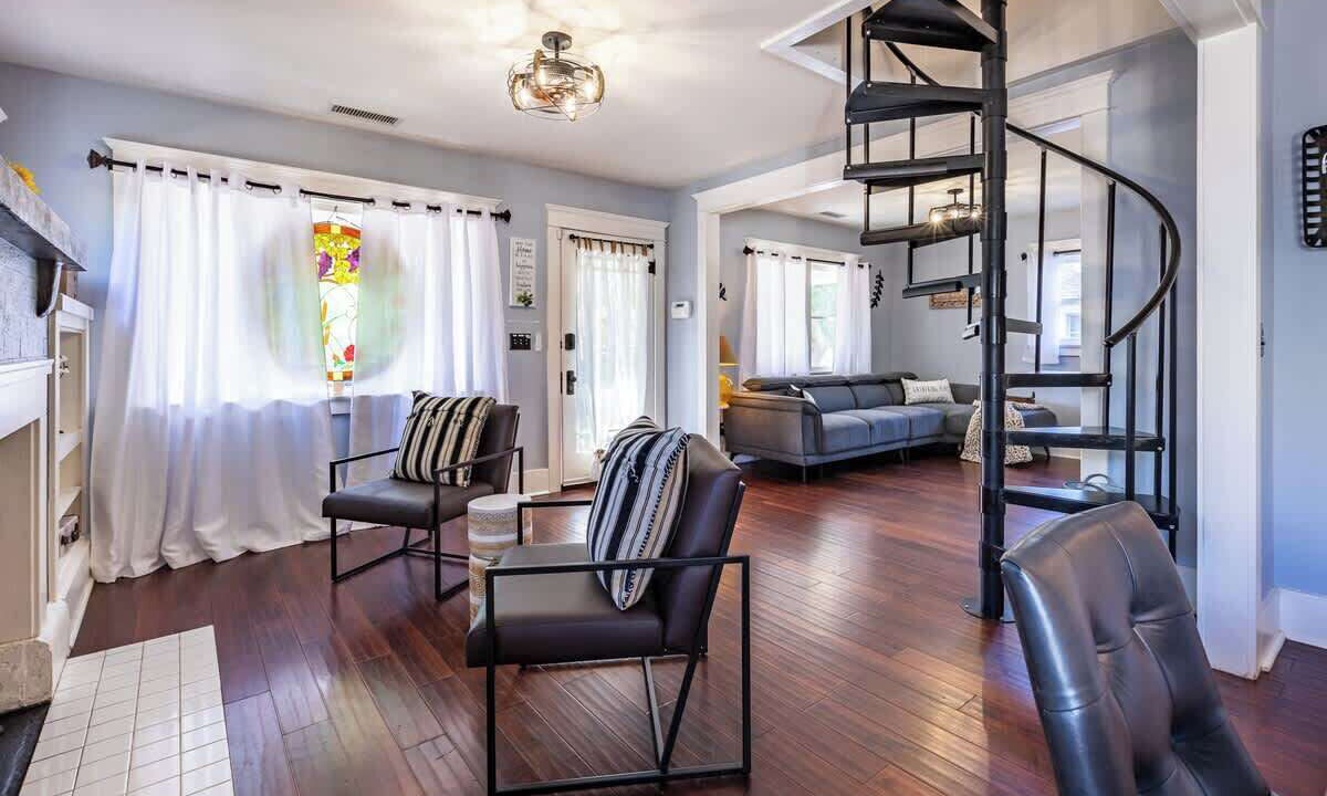 Photo of Bedroom in Riverside