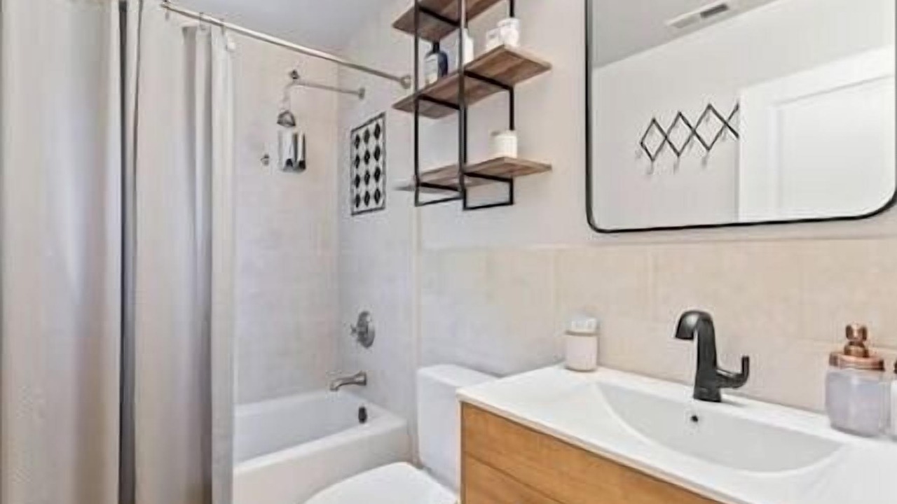 Photo of Bathroom in Old Southwest