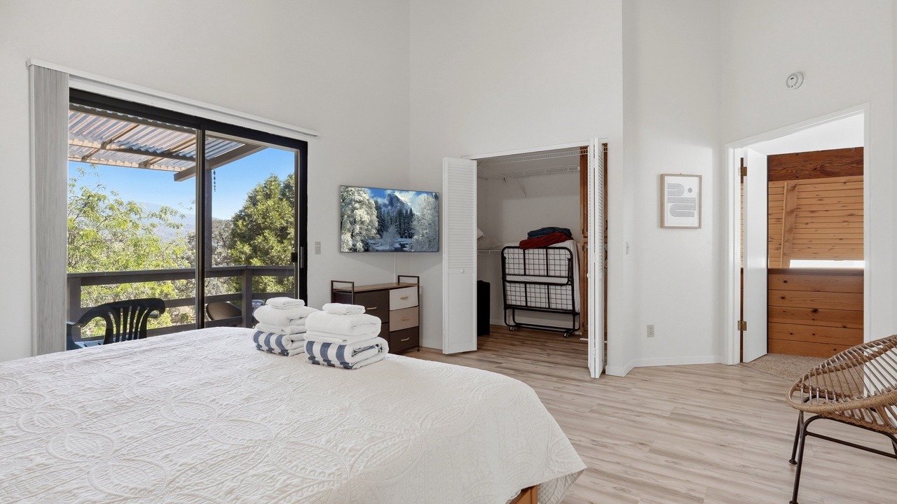 Photo of Bedroom in Oakhurst