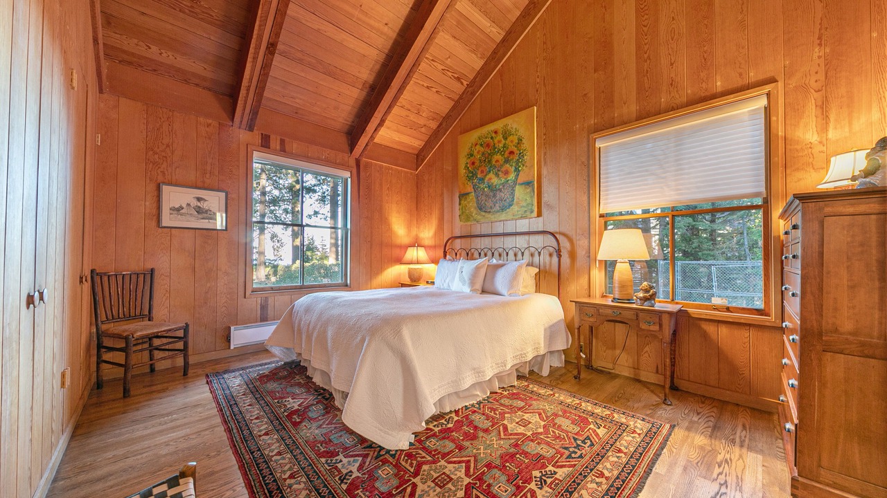 Photo of Bedroom in South Shore