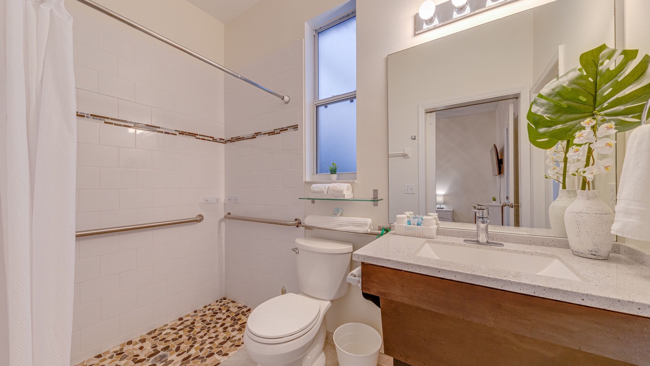 Photo of Bathroom in Davenport