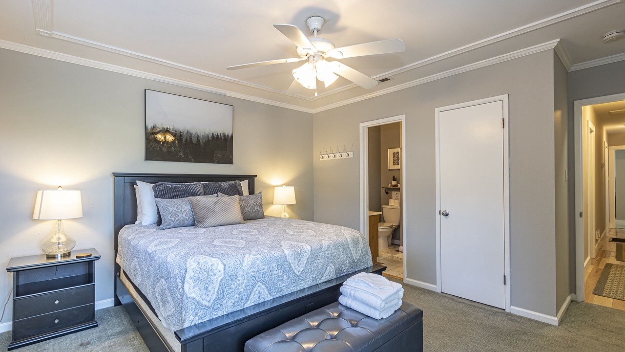 Photo of Bedroom in Yosemite Forks