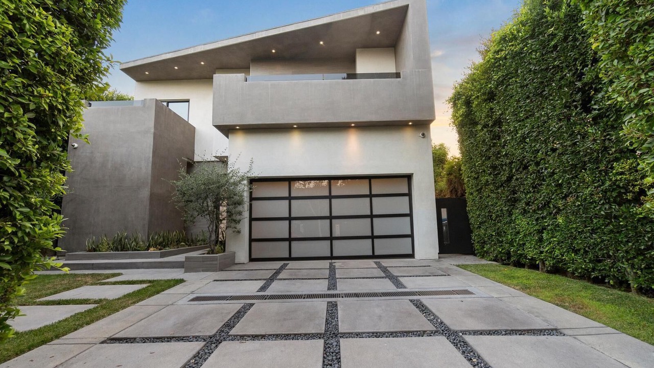 Photo of Outdoor in Beverly Grove