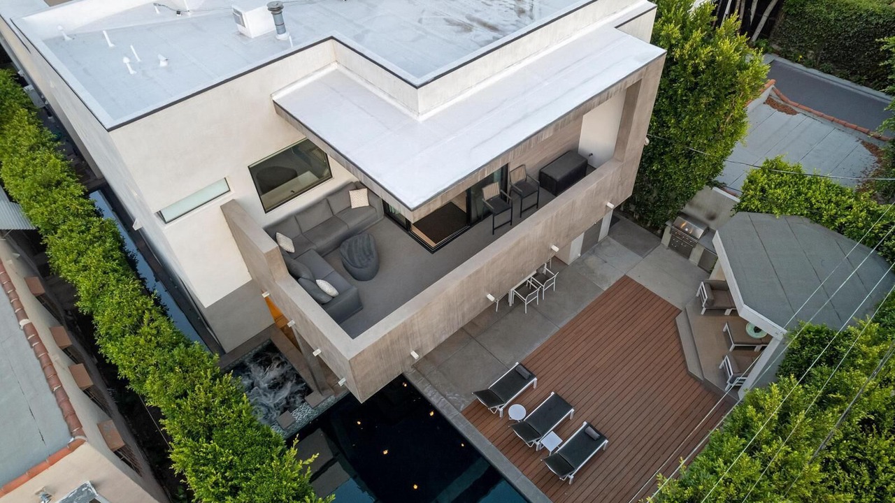Photo of Outdoor in Beverly Grove