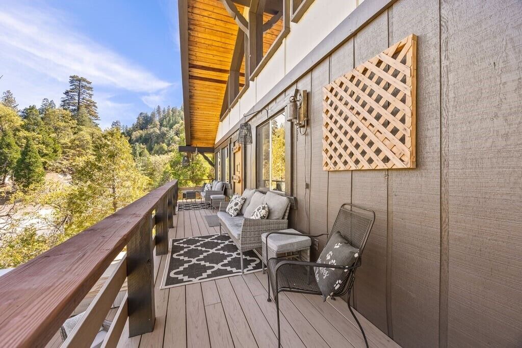 Photo of Patio Balcony in Crestline