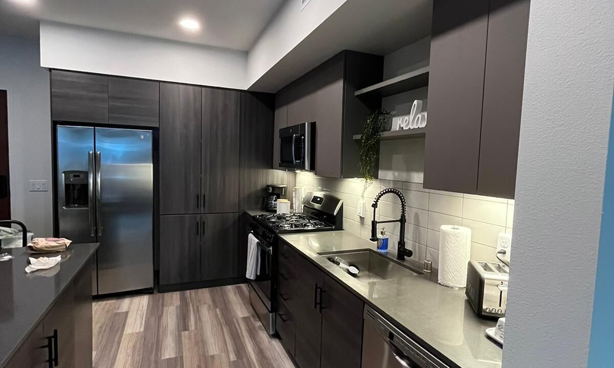 Photo of Kitchen in Platinum Triangle