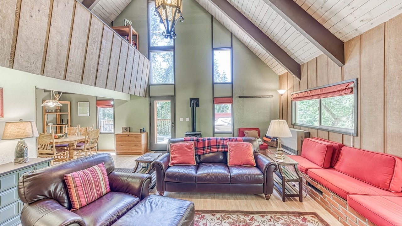 Photo of Livingroom in Big Creek