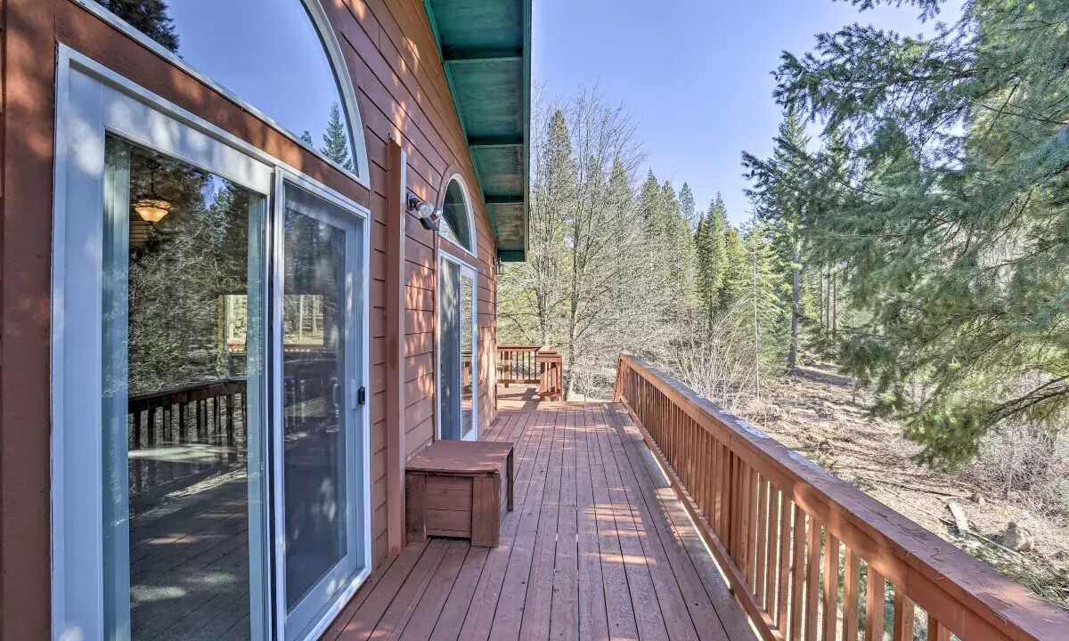 Photo of Outdoor in McCloud