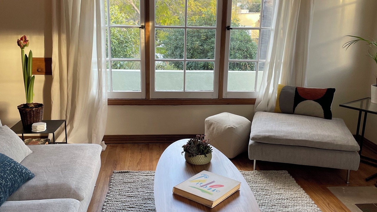 Photo of Livingroom in Mid City