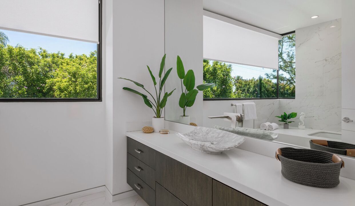 Photo of Bathroom in Melrose