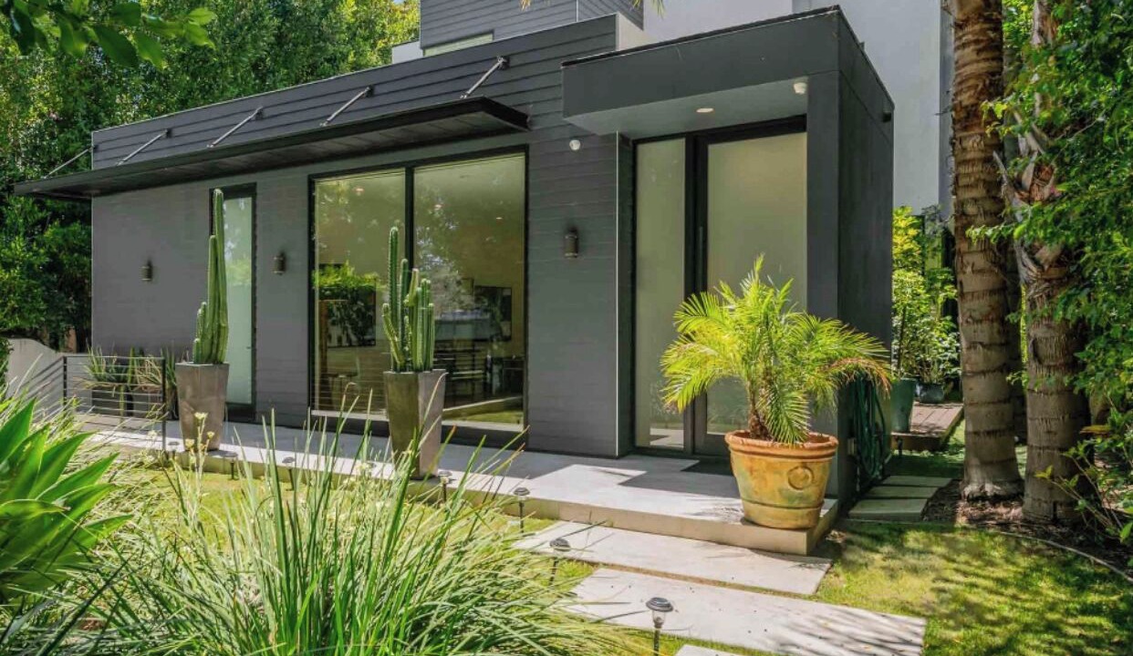 Photo of Outdoor in Melrose