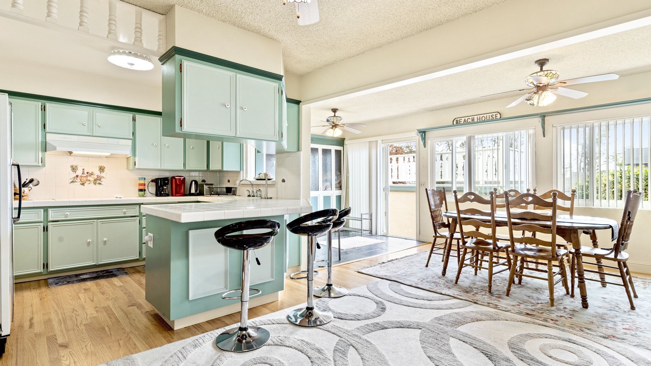 Photo of Kitchen in El Granada