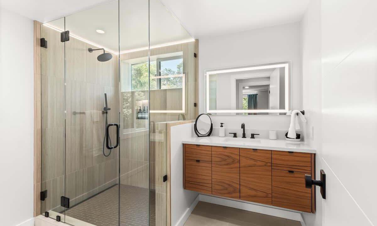 Photo of Bathroom in Geyserville