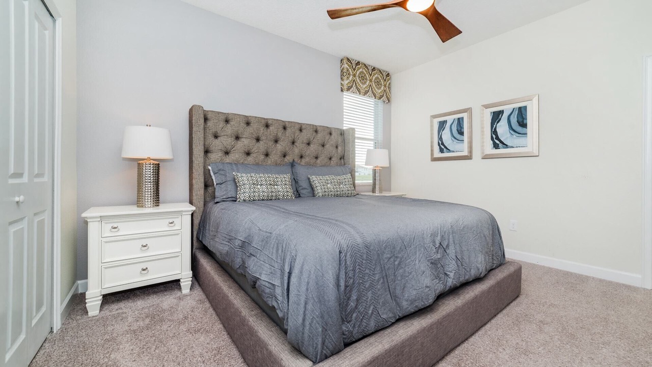 Photo of Bedroom in Bay Lake