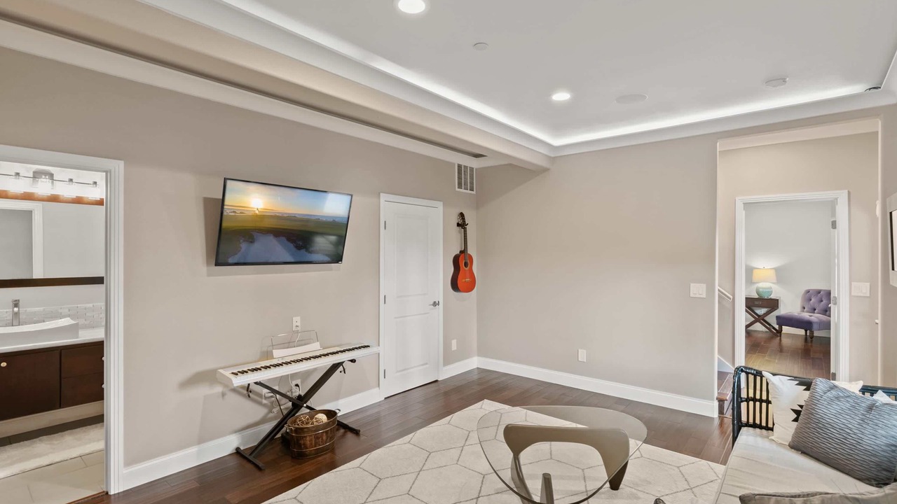 Photo of Livingroom in Del Monte Forest