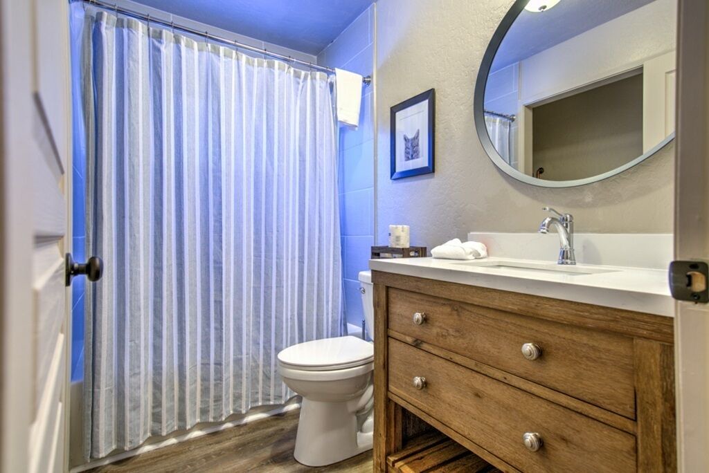Photo of Bathroom in Pioneer Trail