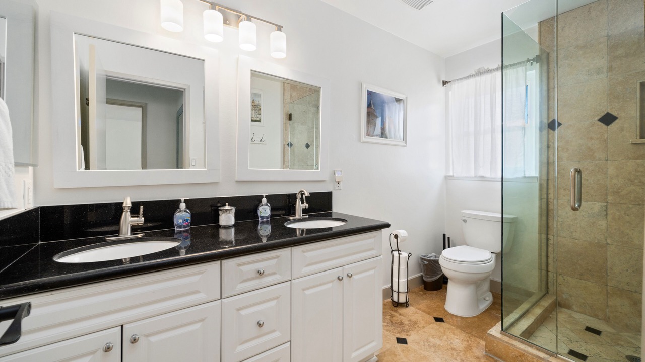 Photo of Bathroom in Southwest Anaheim