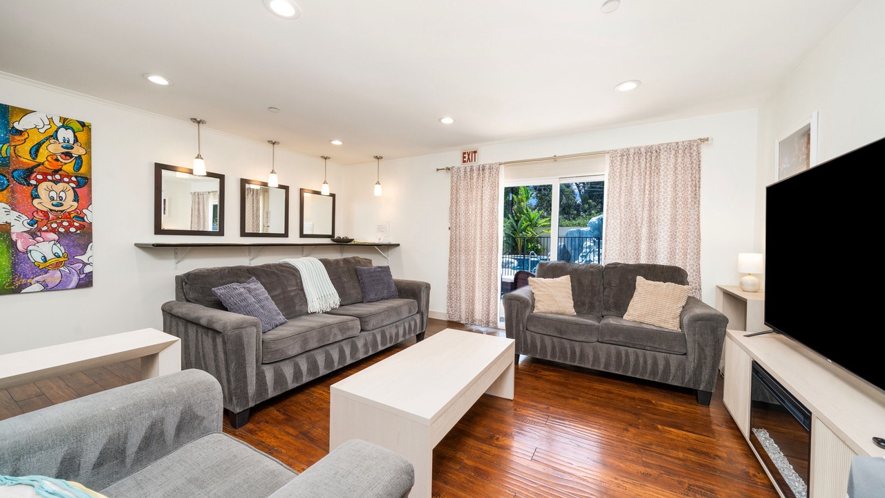 Photo of Livingroom in Southwest Anaheim