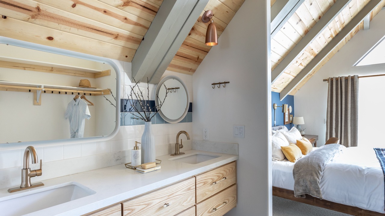 Photo of Bathroom in Serene Lakes