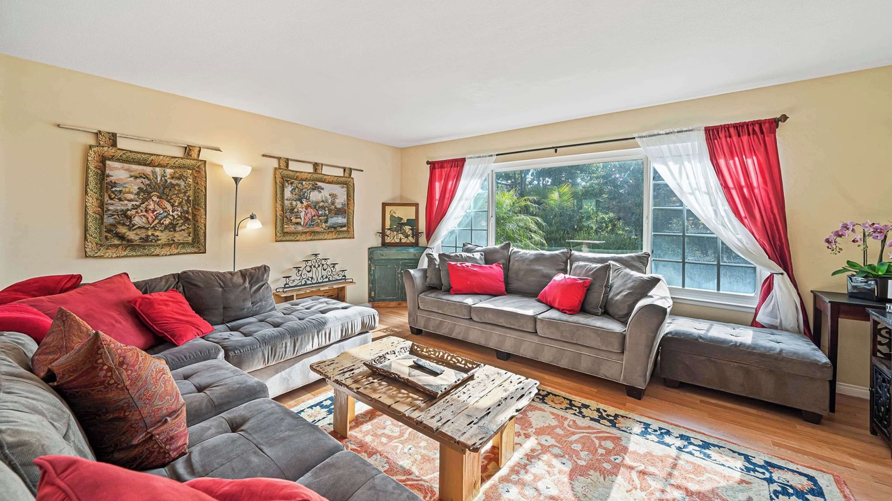 Photo of Livingroom in Westside Costa Mesa
