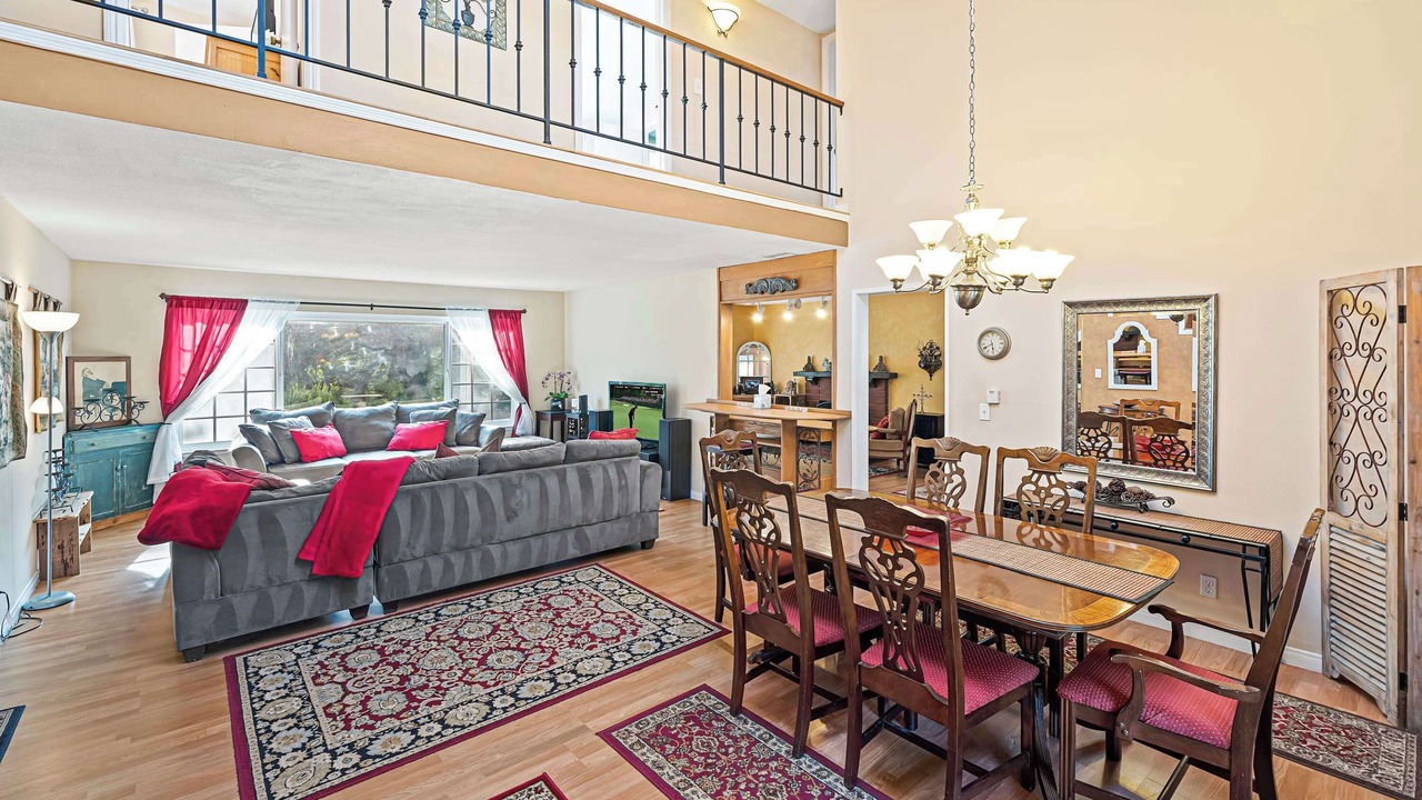 Photo of Livingroom in Westside Costa Mesa