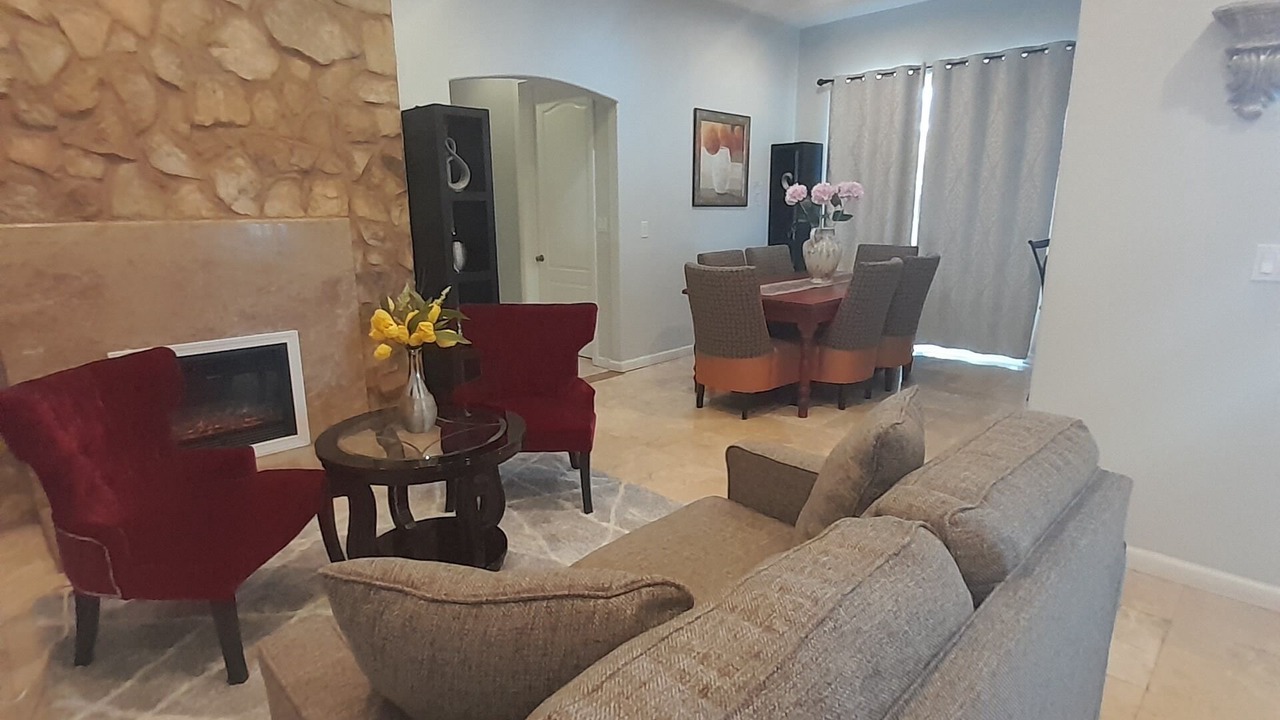 Photo of Livingroom in Hermosa Village