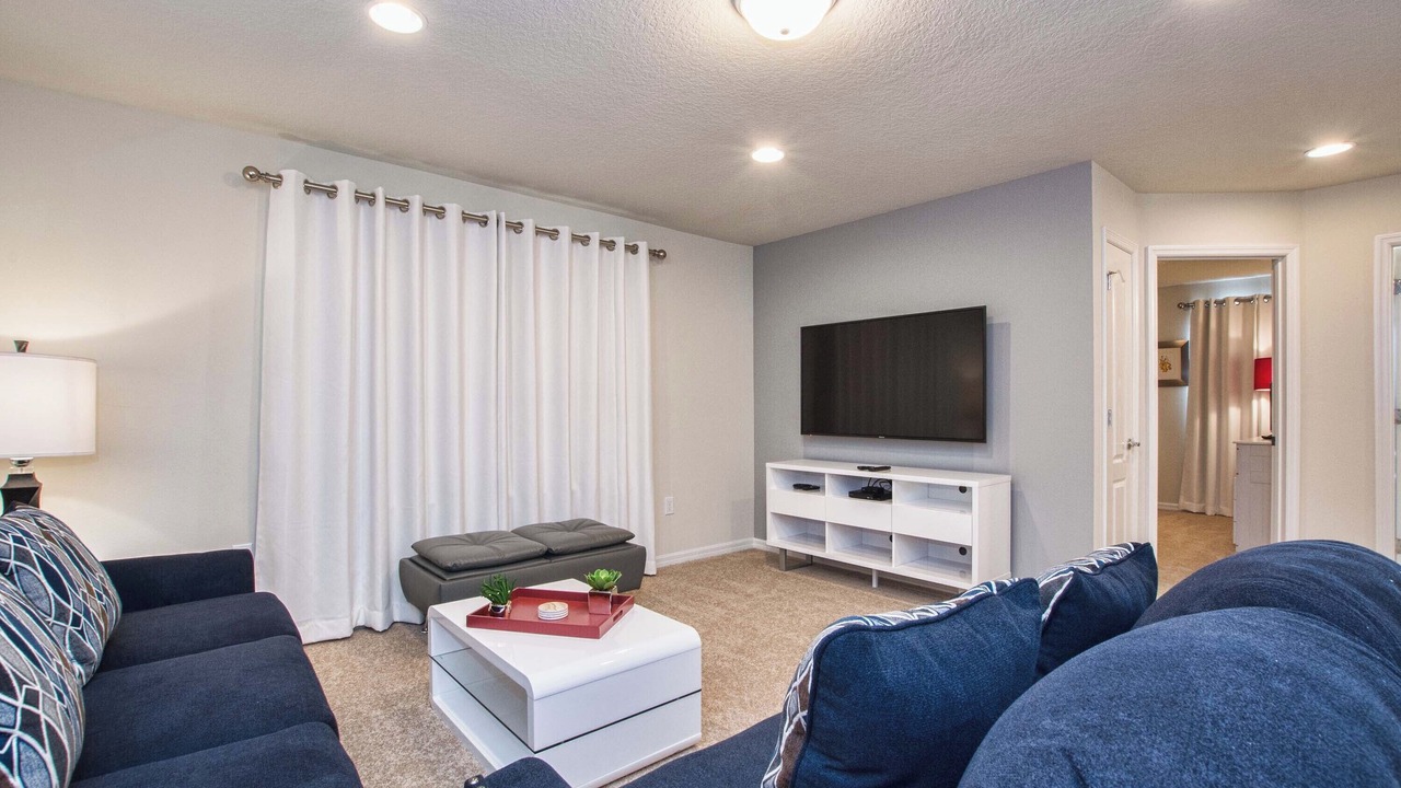 Photo of Livingroom in Four Corners