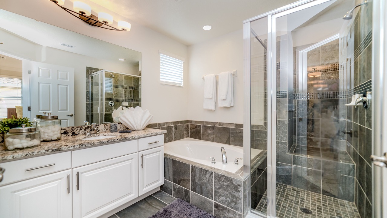 Photo of Bathroom in Watersong