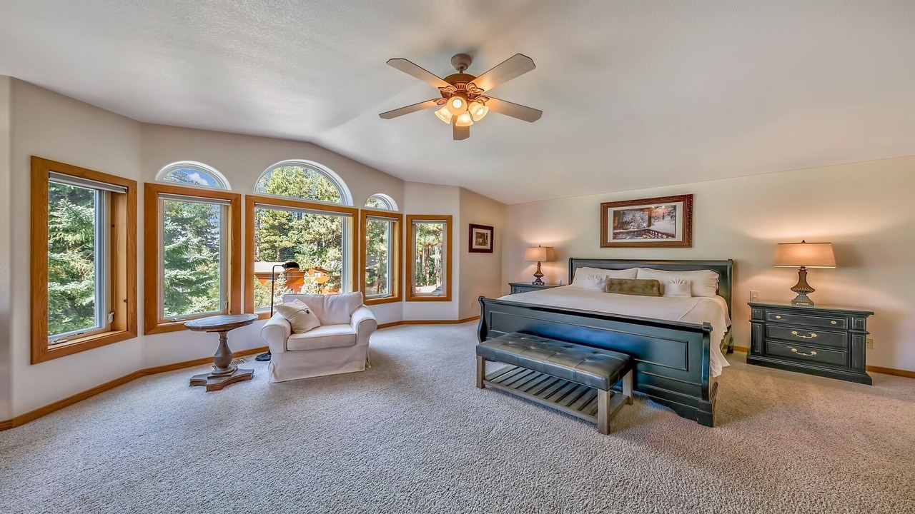 Photo of Bedroom in Skyland