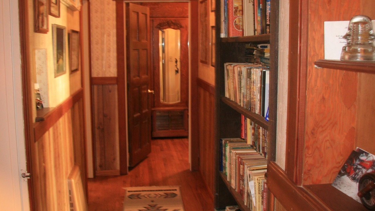 Photo of Bathroom in Orange