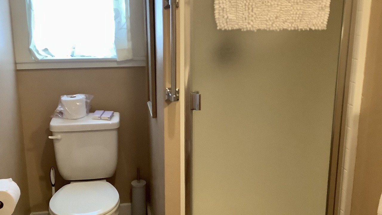 Photo of Bathroom in Ferndale