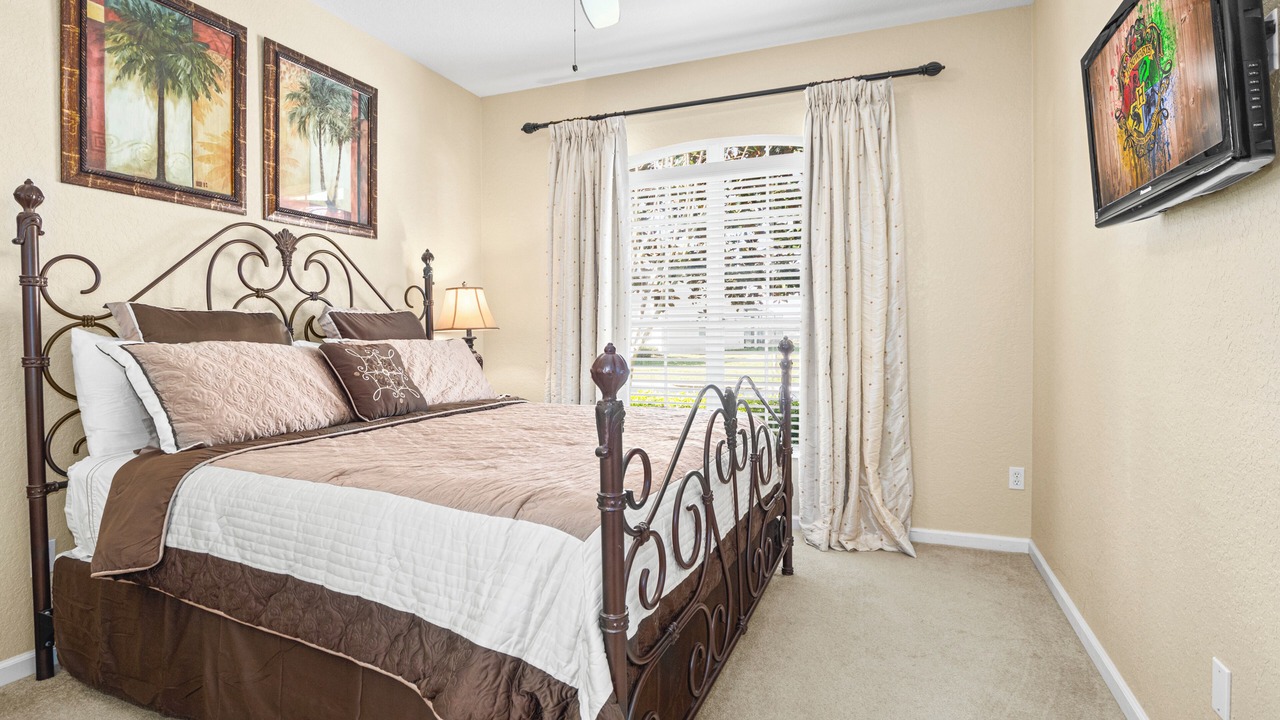 Photo of Bedroom in Windsor Hills