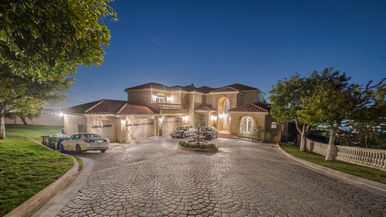 Photo of Outdoor in Hollywood Hills