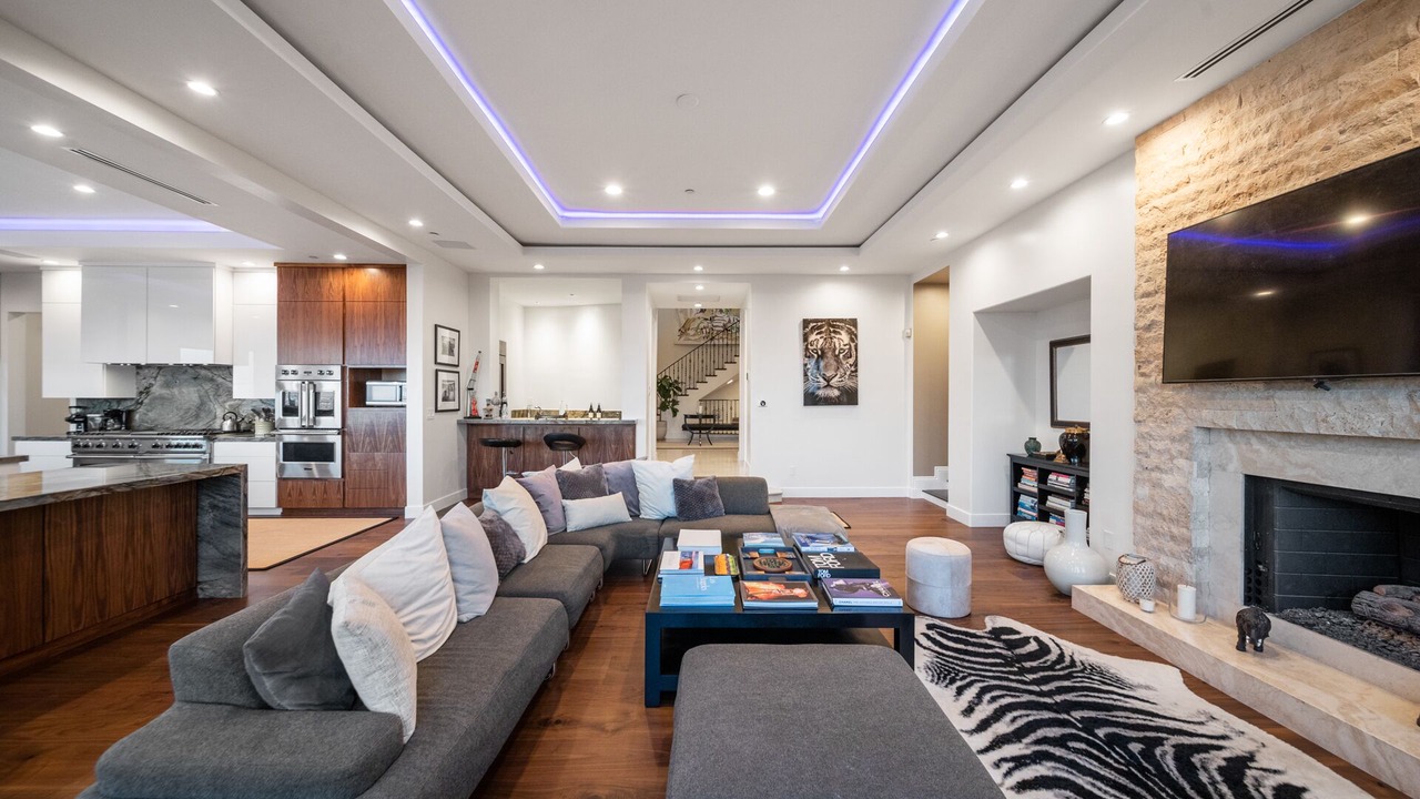 Photo of Livingroom in Hollywood Hills