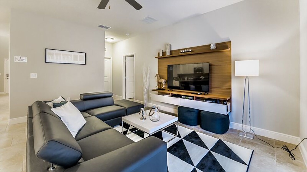 Photo of Livingroom in Loughman