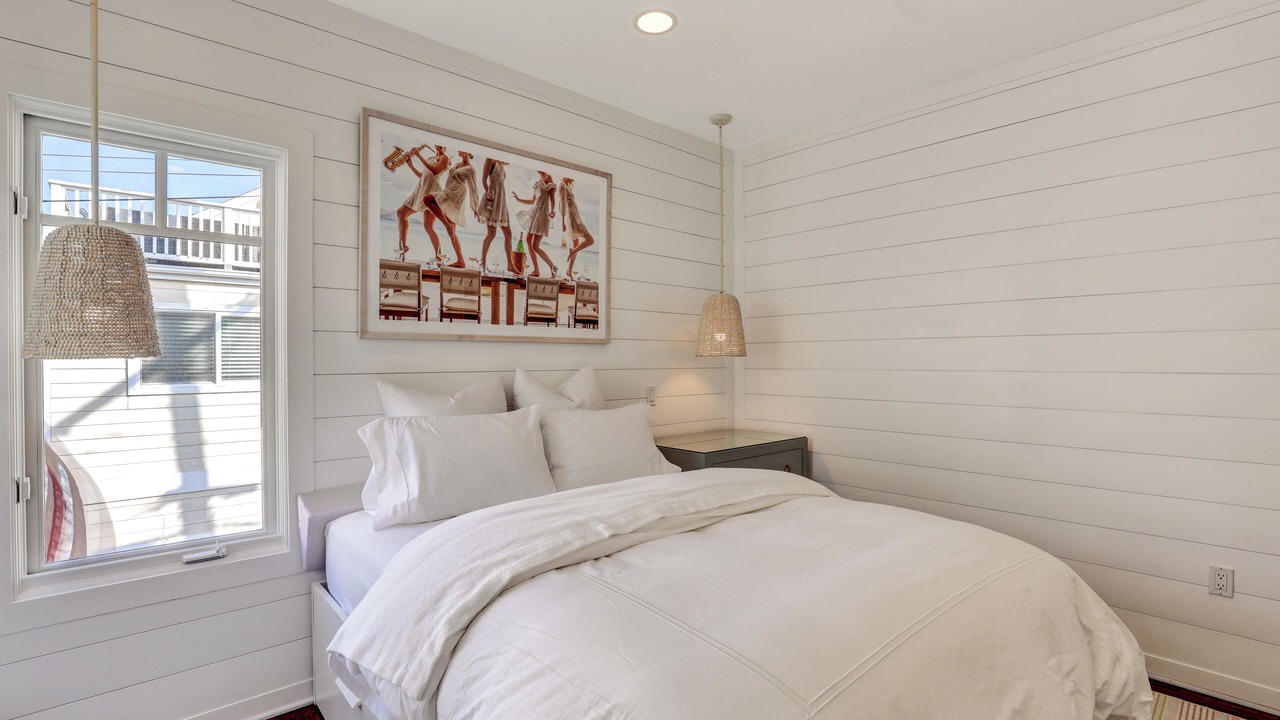 Photo of Bedroom in Corona del Mar