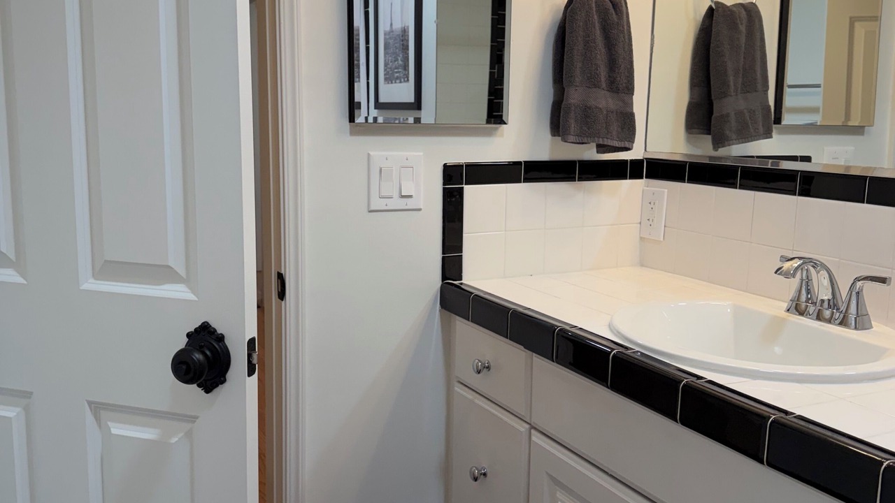 Photo of Bathroom in Magnolia Park