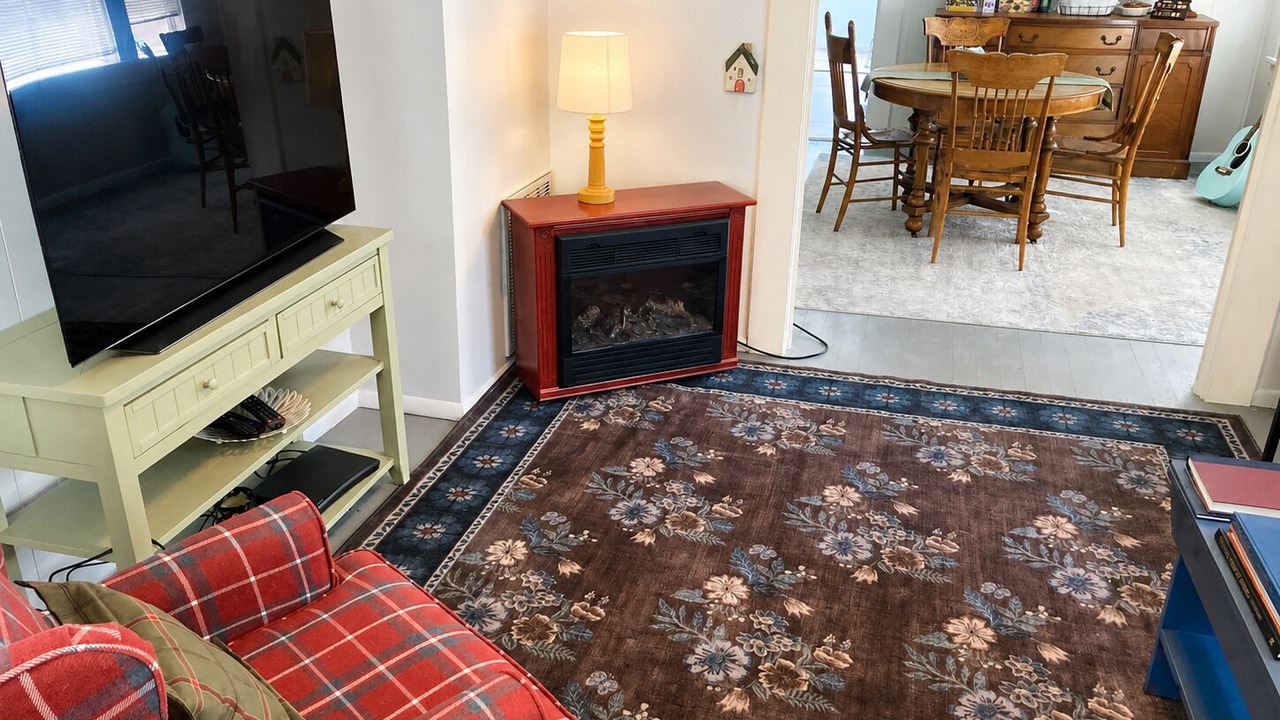 Photo of Livingroom in Dunsmuir
