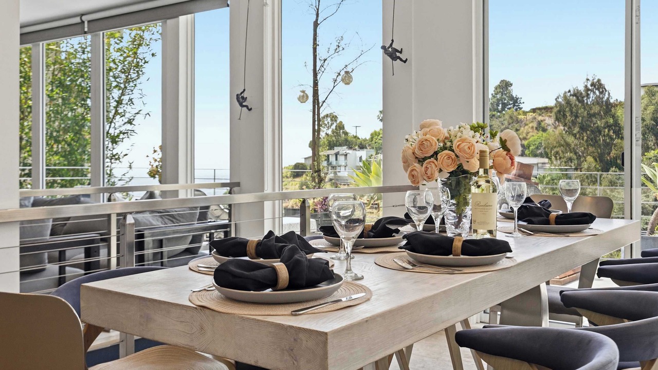 Photo of Bedroom in Hollywood Hills West
