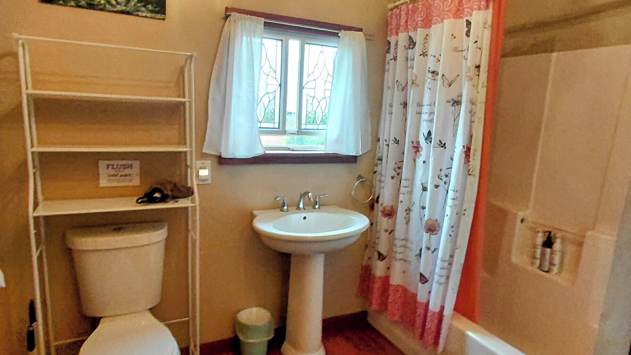 Photo of Bathroom in Orick