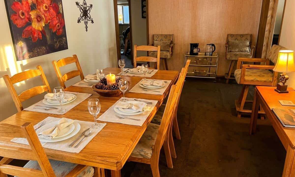 Photo of Livingroom in Black Bart
