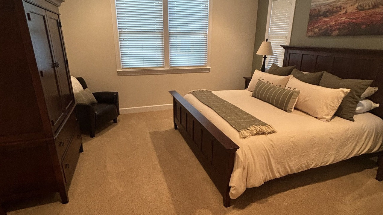 Photo of Bedroom in Yountville