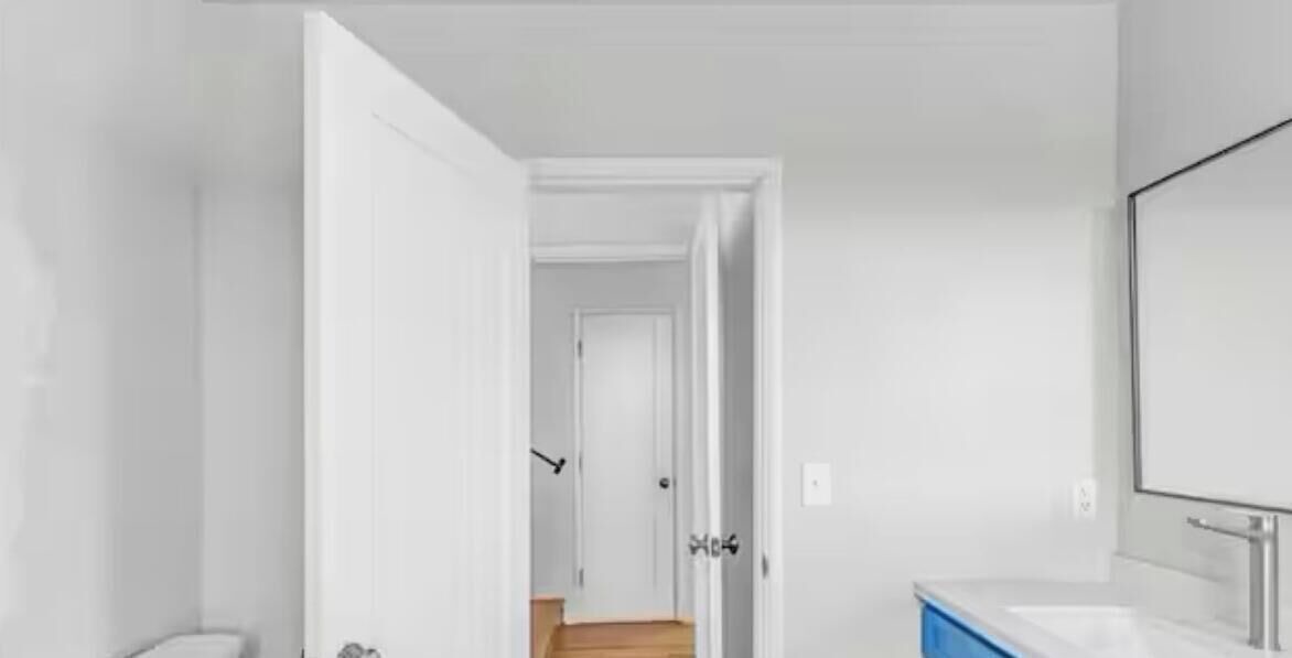 Photo of Bathroom in Los Feliz