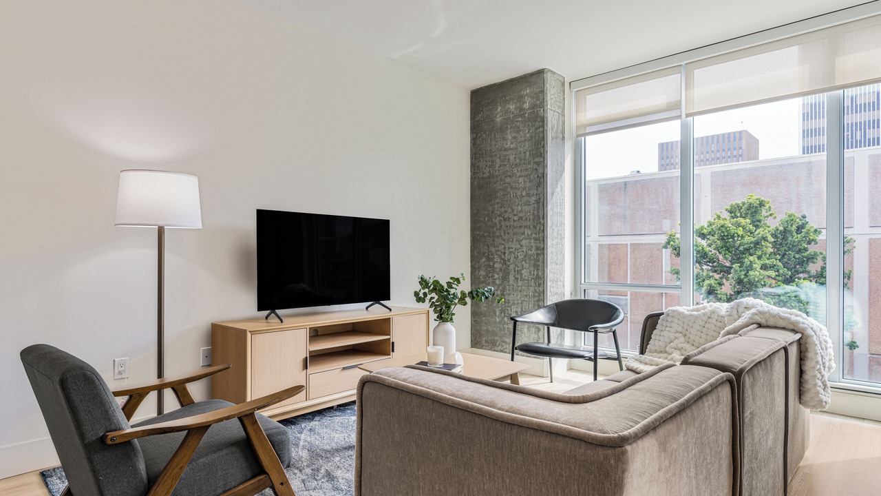 Photo of Livingroom in Cortez Hill