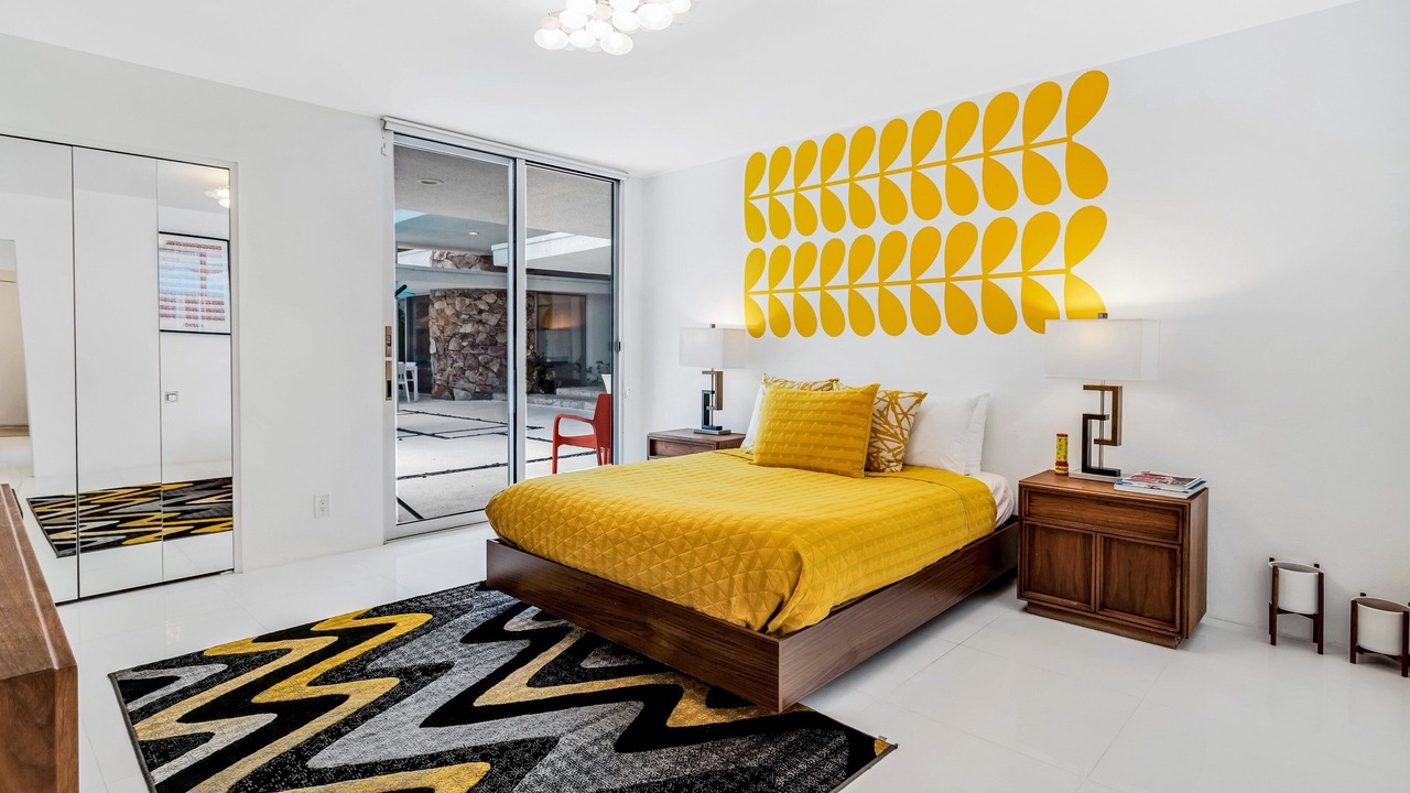 Photo of Bedroom in Historic Tennis Club